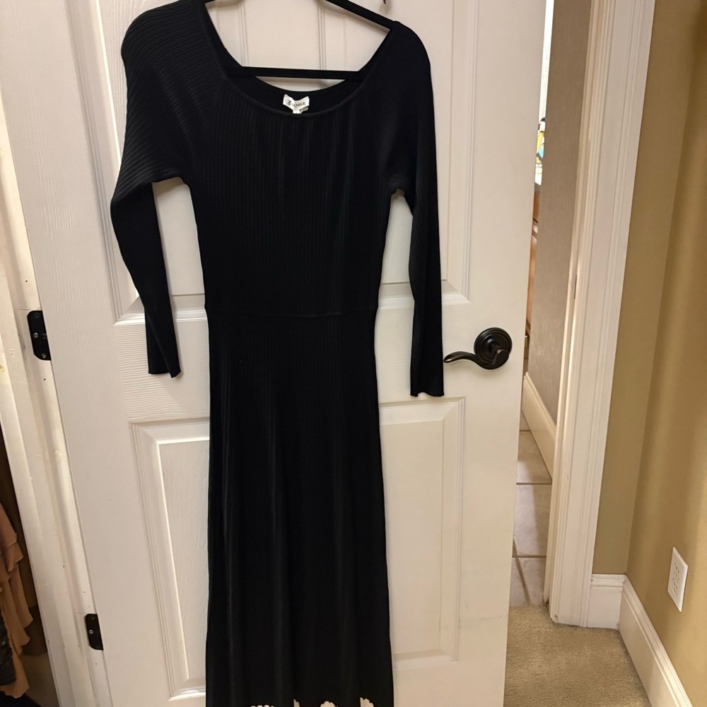 Chic Black Long Sleeve Dress